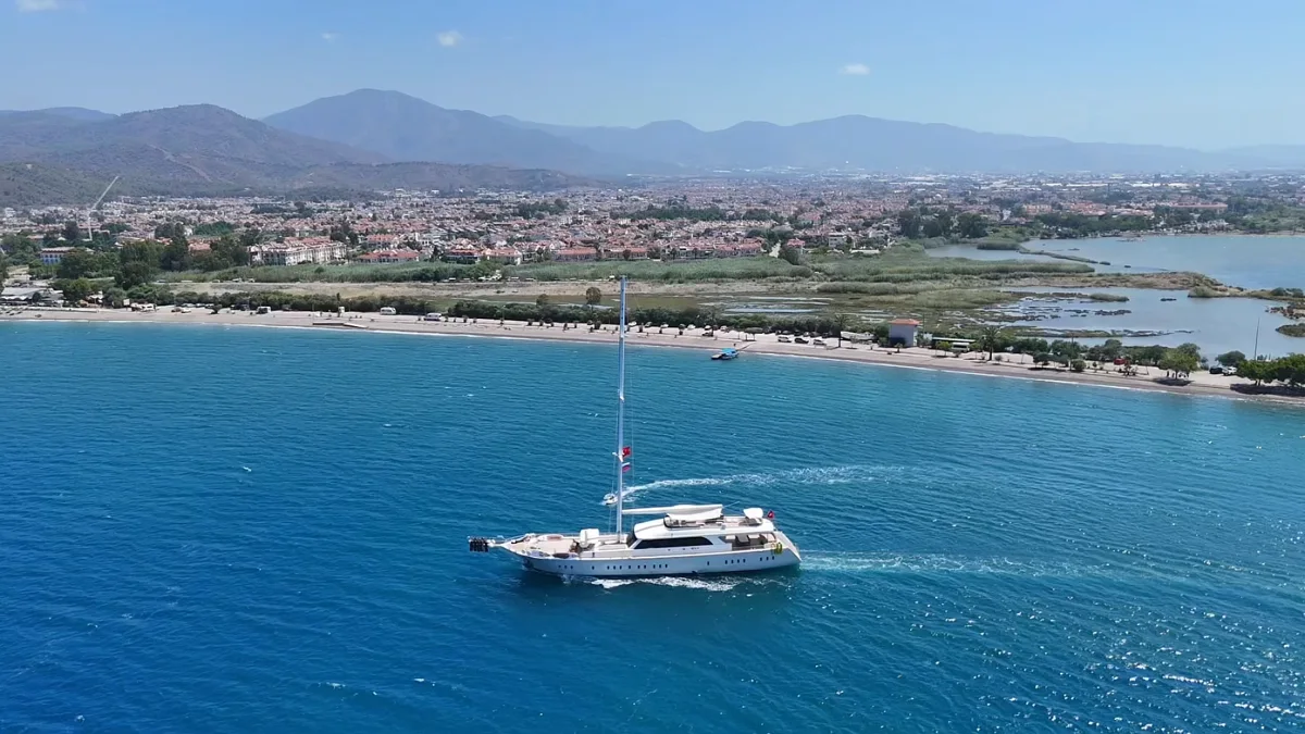 Fethiye açıklarında Dodo — müzikli film